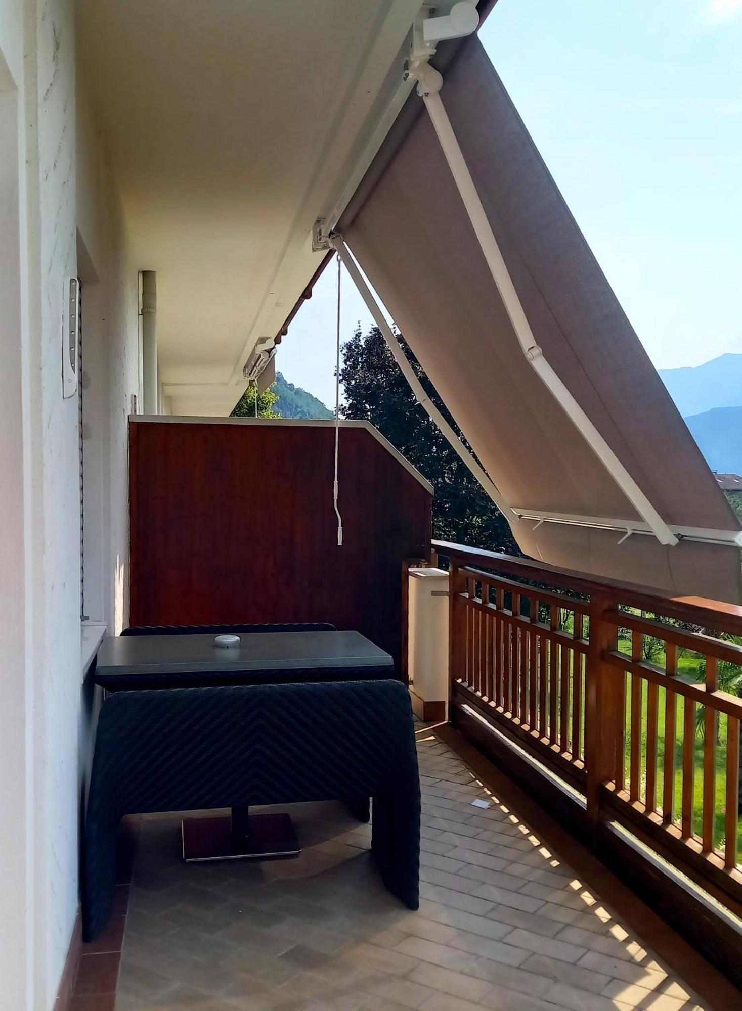Hotel Garni Gruener Baum Laives Ruang foto